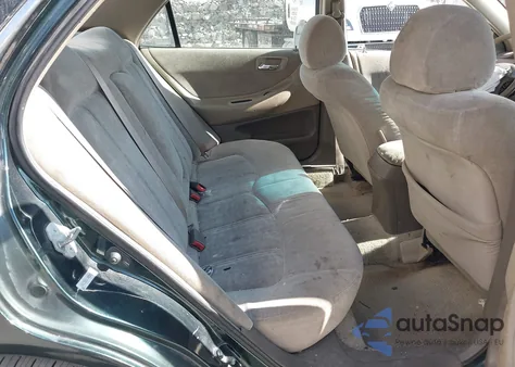 2000 Honda Accord 2.3 Ex z USA, uszkodzony, nr VIN 1HGCG6676YA064972